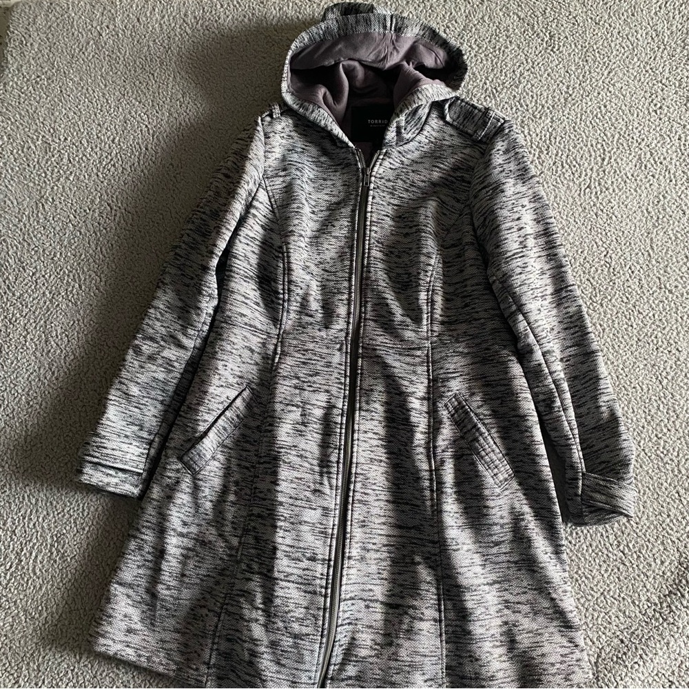 Torrid jacket Womens size 1 Gray Knit Fabric pockets hood